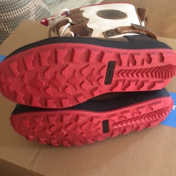 Timberland Girls Winter Boots Sz 4 Pink Cream Brown Sherpa Lined Waterproof - Picture 8 of 10